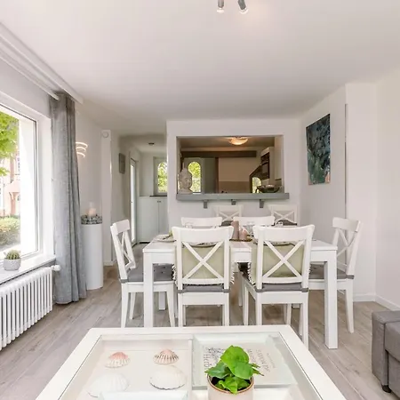 Lovely Family Holiday With Terrace Near The Beach Holiday home
